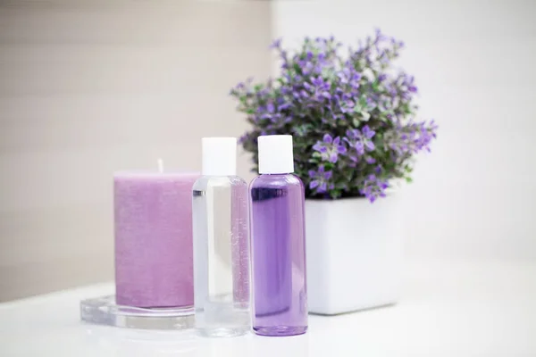 Shower supplies. Composition cosmetic products of spa treatment. — Stock Photo, Image