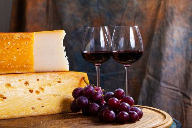 Kaymaksız ineklerden yapılan seçkin peynir..