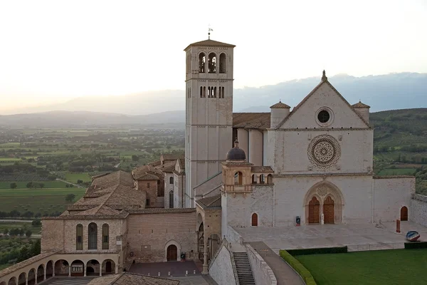 Basílica de San Francesco d 'Assisi, Asís, Italia — Foto de Stock