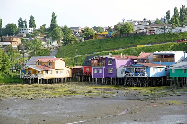 Chůda domy v Castro, ostrov Chiloé, Chile — Stock fotografie