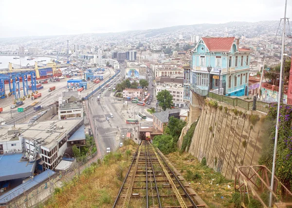 Artilharia funicular em Valparaiso, Chile — Fotografia de Stock