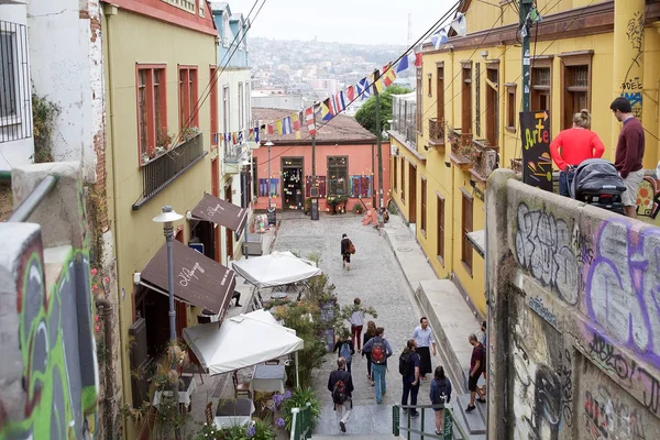 Kentsel sokak Valparaiso, Şili — Stok fotoğraf