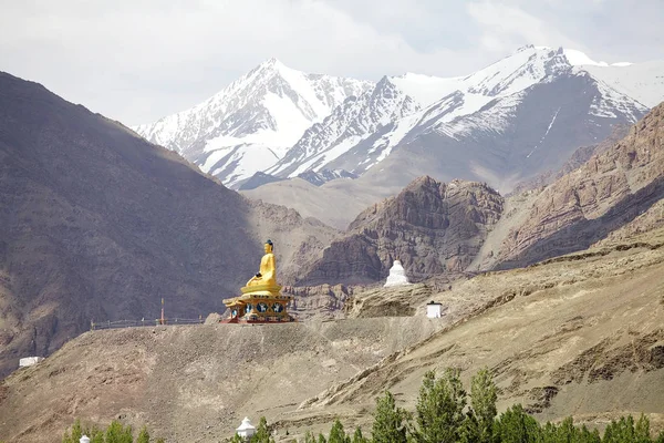 Gautama Buddha heykeli, Ladakh, Hindistan — Stok fotoğraf