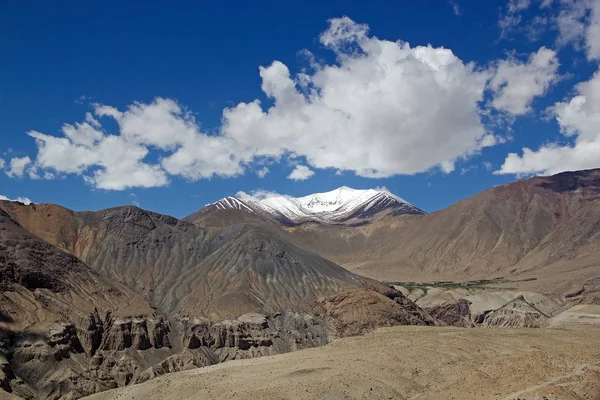 Krajina v údolí Nubra, Ladakhu, Indie — Stock fotografie