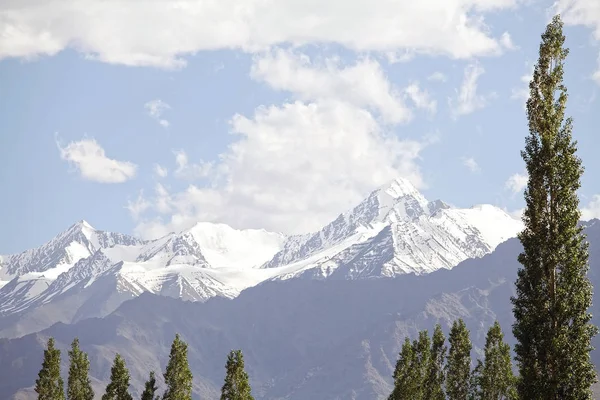 Mountain range in Leh, Ladakh, India — Stock Photo, Image