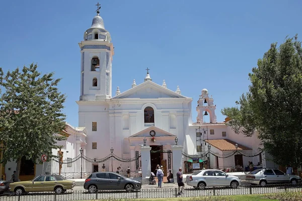 Церква з Nuestra Нуестра-Сеньора-дель-Пілар в Буенос-Айрес, Аргентина — стокове фото