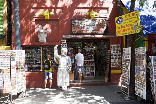 Сувенірний магазин в Caminito в La Boca, Буенос-Айрес, Аргентина — стокове фото