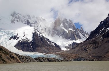 Laguna Torre ve Cerro Torre grubu Los Glaciares Milli Parkı, Arjantin