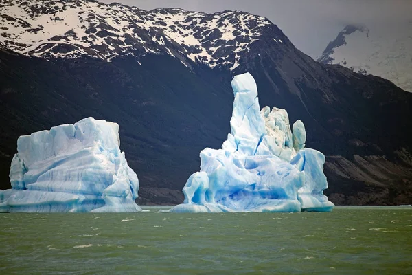 Icebergs del Glaciar Upsala en el Lago Argentino, Argentina —  Fotos de Stock