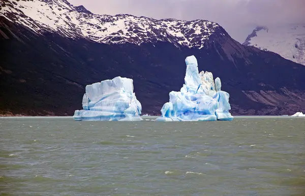 Παγόβουνα από παγετώνα Upsala, τη λίμνη Argentino, Αργεντινή — Φωτογραφία Αρχείου