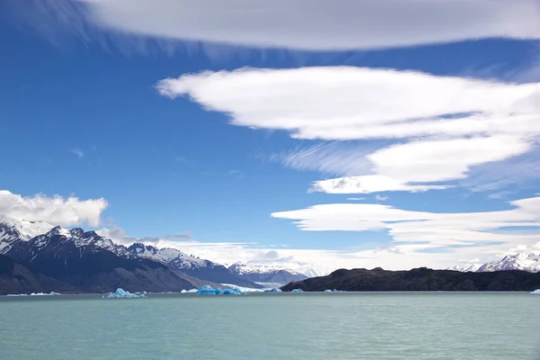 乌普萨拉冰川在阿根廷湖, 阿根廷 — 图库照片