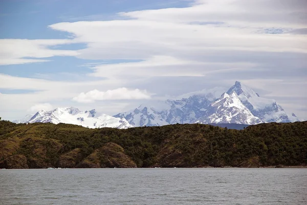 Montanhas ao redor do Lago Argentino, Argentina — Fotografia de Stock