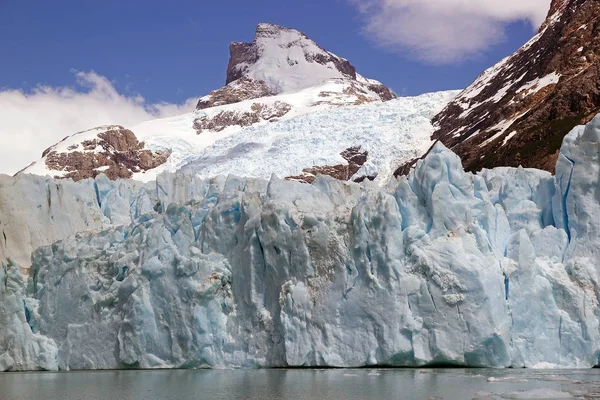 Pohled na ledovec Spegazzini z argentinského jezera, Argentina — Stock fotografie