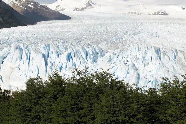 佩里托莫雷诺冰川在洛杉矶 Glaciares 国家公园, 巴塔哥尼亚, 阿根廷 — 图库照片