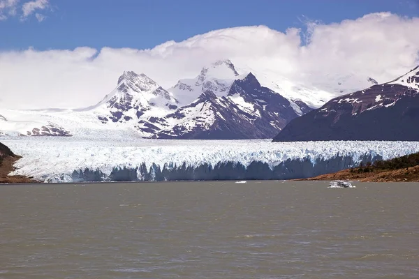 Perito Moreno Glacier v národním parku Los Glaciares, Patagonie, Argentina — Stock fotografie