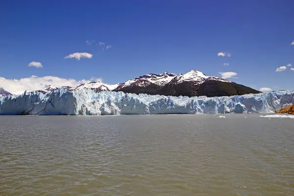 佩里托莫雷诺冰川在洛杉矶 Glaciares 国家公园, 巴塔哥尼亚, 阿根廷 — 图库照片