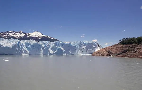 Perito Moreno Glaciar vista de Brazo Rico no Lago Argentino na Patagônia, Argentina — Fotografia de Stock