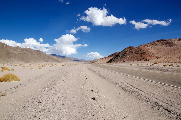 Krajobraz w Puna de Atacama, Argentyna — Zdjęcie stockowe