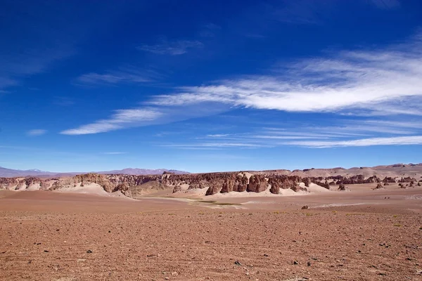 Incredibili formazioni di cielo e roccia nella Puna de Atacama, Argentina — Foto Stock
