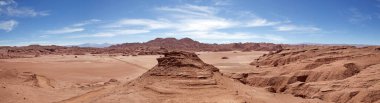 Desierto del Diablo, Şeytan Çölü, Puna de Atacama, Arjantin manzarası. Dev gibi ıssız bir yer. Bu kırmızı manzara başka bir gezegenden gibi görünüyor..