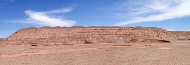 Desierto del Diablo, Şeytan Çölü, Puna de Atacama, Arjantin manzarası. Dev gibi ıssız bir yer. Bu kırmızı manzara başka bir gezegenden gibi görünüyor..