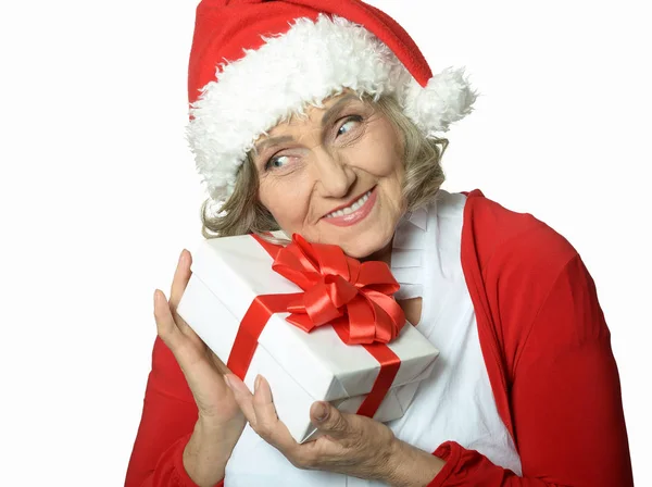 Senior vrouw met cadeau — Stockfoto