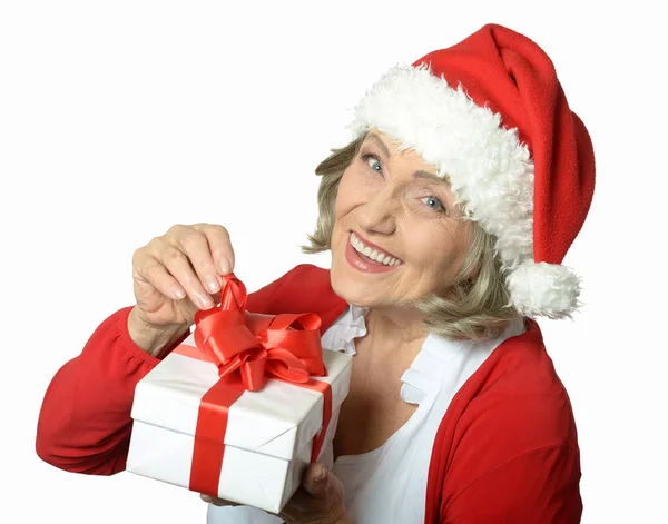 Starší žena s dárkem — Stock fotografie