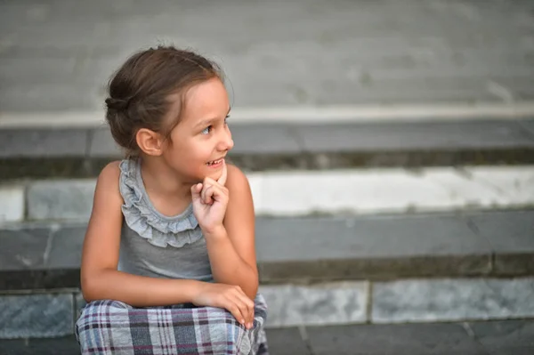 Sorridente bambina — Foto Stock