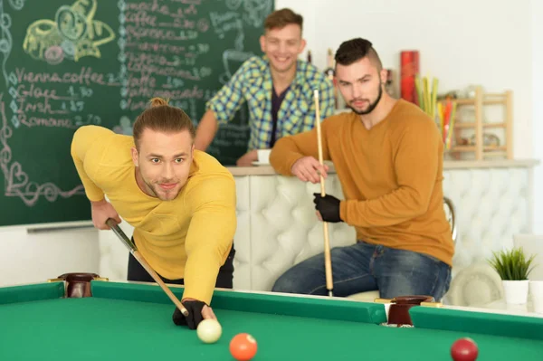 Men play billiard — Stock Photo, Image