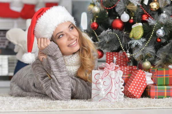 Cute woman in Santa hat — Stock Photo, Image