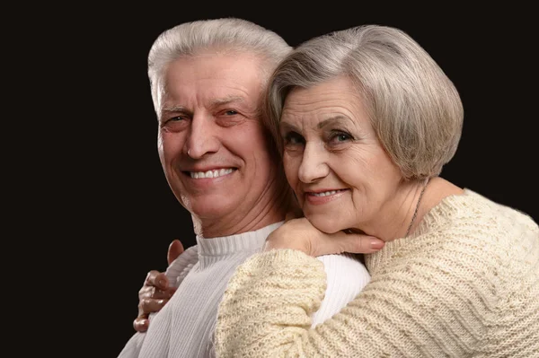 Ouder paar verliefd — Stockfoto