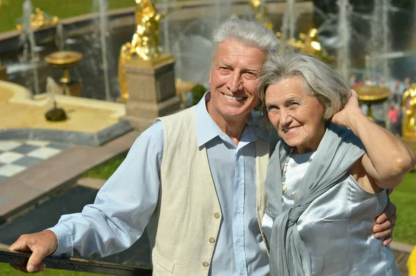 Pareja madura feliz —  Fotos de Stock