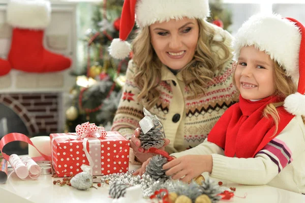 Mature woman and child — Stock Photo, Image