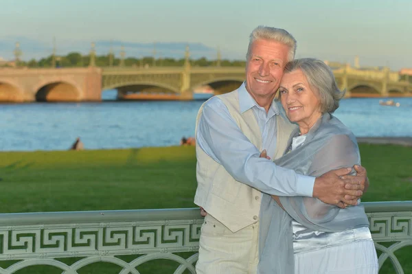 Pareja madura feliz —  Fotos de Stock