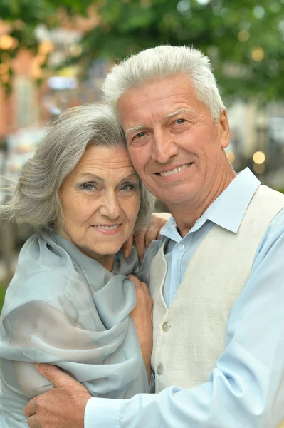 Pareja madura feliz — Foto de Stock