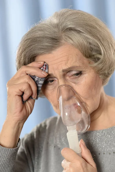 Frau fühlt sich schlecht — Stockfoto