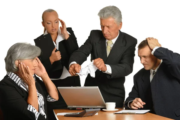 Бизнес-люди в офисе — стоковое фото