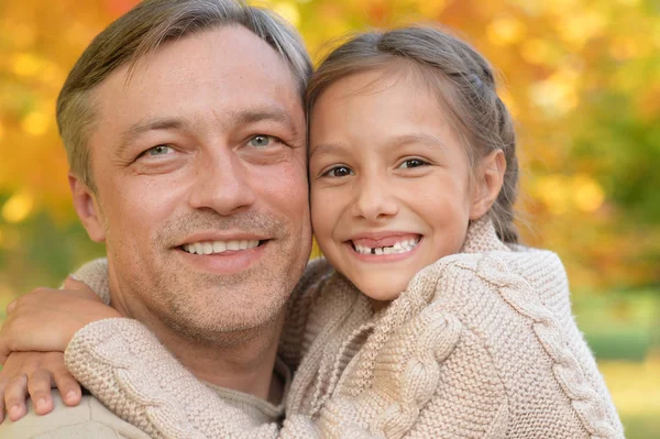 Vader en dochter portret — Stockfoto