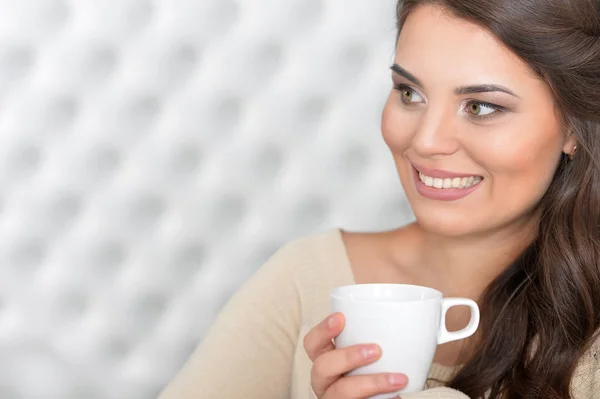 Beautiful brunette woman — Stock Photo, Image