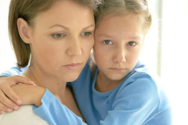 Porträtt av mor och dotter — Stockfoto