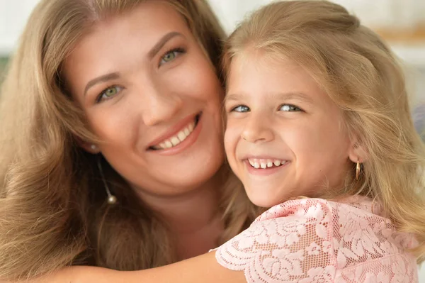 Mother and her little daughter — Stock Photo, Image