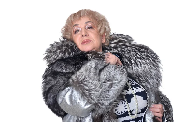 Donna anziana in pelliccia — Foto Stock