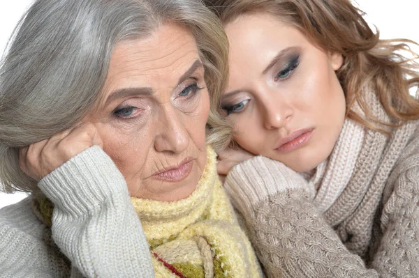 Senior madre e sua figlia — Foto Stock