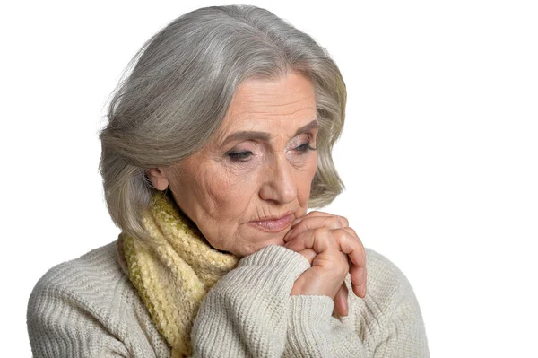 Vackra sorgliga äldre kvinna närbild — Stockfoto