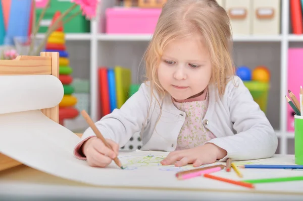 Dibujo de niña con lápiz — Foto de Stock