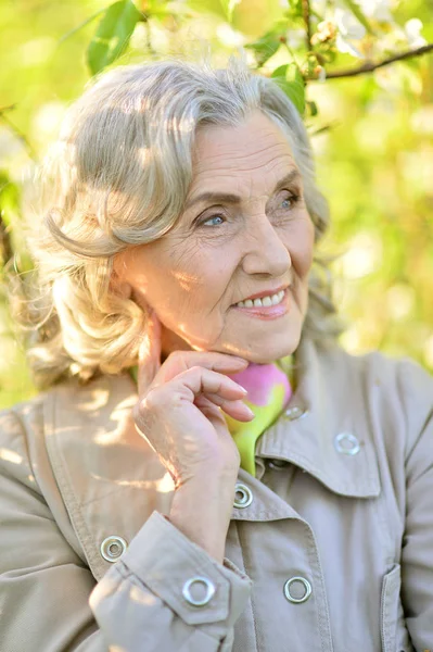 Senior beautiful woman posing — Stock Photo, Image