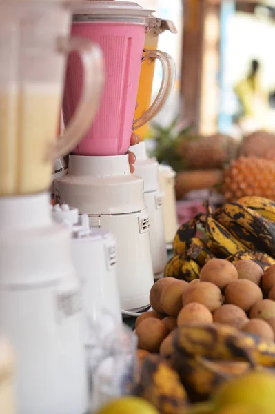 Blenders with fresh smoothies — Stock Photo, Image