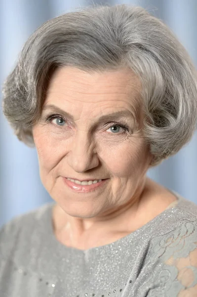 Senior vrouw portret — Stockfoto