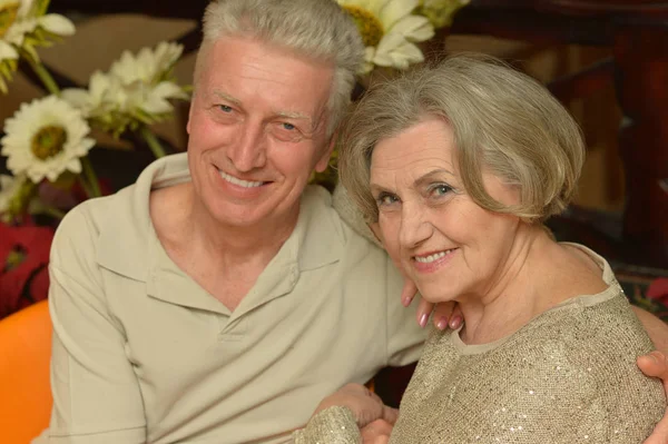 Happy senior couple hugging — Stock Photo, Image