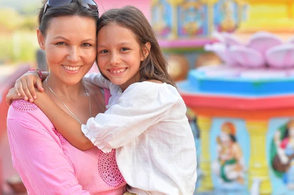 Happy mother and daughter — Stock Photo, Image